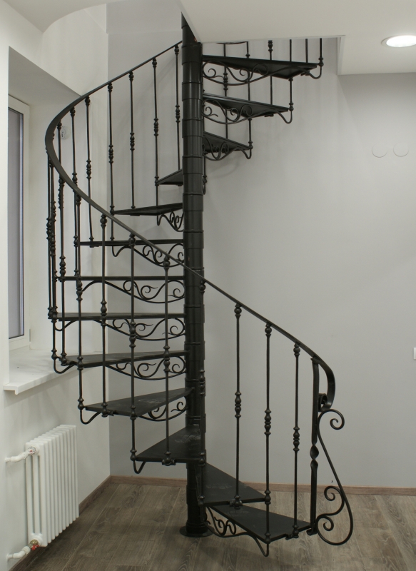 Фото и цены кованых винтовых, спиральных лестниц
