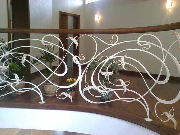 Кованые перила в стиле модерн